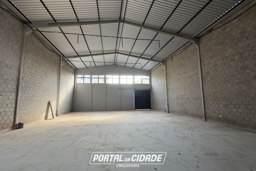 Sal&atilde;o Comercial para alugar - 300m&sup2; - Jardim Janina