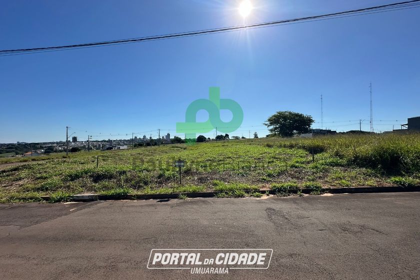 Terreno &agrave; venda - 376m&sup2; - CONJUNTO PATRIM&Ocirc;NIO UMUARAMA