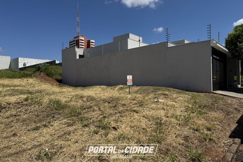 Terreno &agrave; venda - 187m&sup2; - Zona III