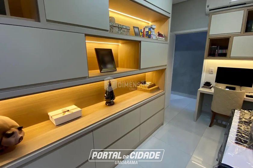 Sobrado &agrave; venda - 181m&sup2; - Jardim Cima