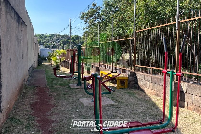 Casa &agrave; venda - 120m&sup2; - ZONA VI