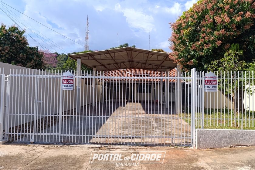 Casa para alugar - 324m&sup2; - ZONA V