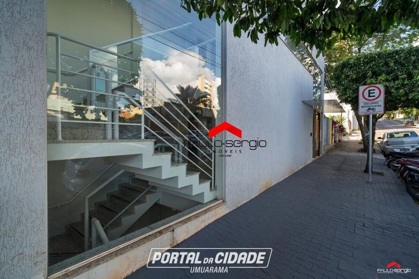 Sala Comercial &agrave; venda - 241m&sup2; - Zona I
