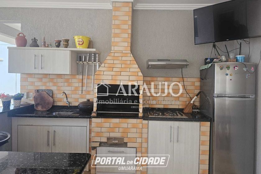 Sobrado &agrave; venda - 272m&sup2; - Zona III