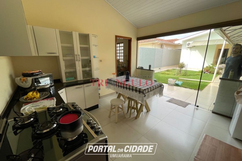 Casa &agrave; venda - 141m&sup2; - ZONA II