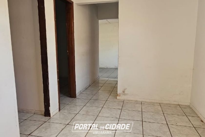 Casa &agrave; venda - 68m&sup2; - CONJUNTO RESIDENCIAL CORREGO LONGE