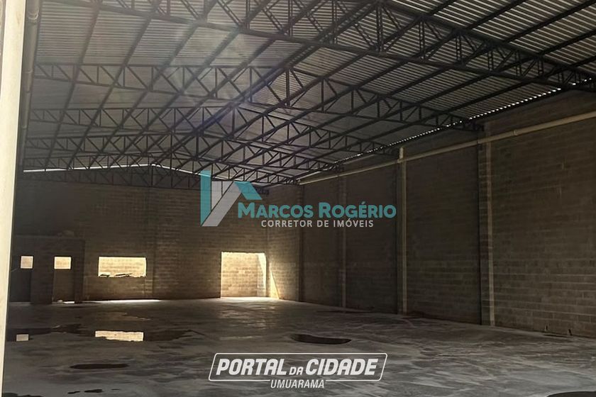 Sal&atilde;o Comercial para alugar - 470m&sup2; - Zona III