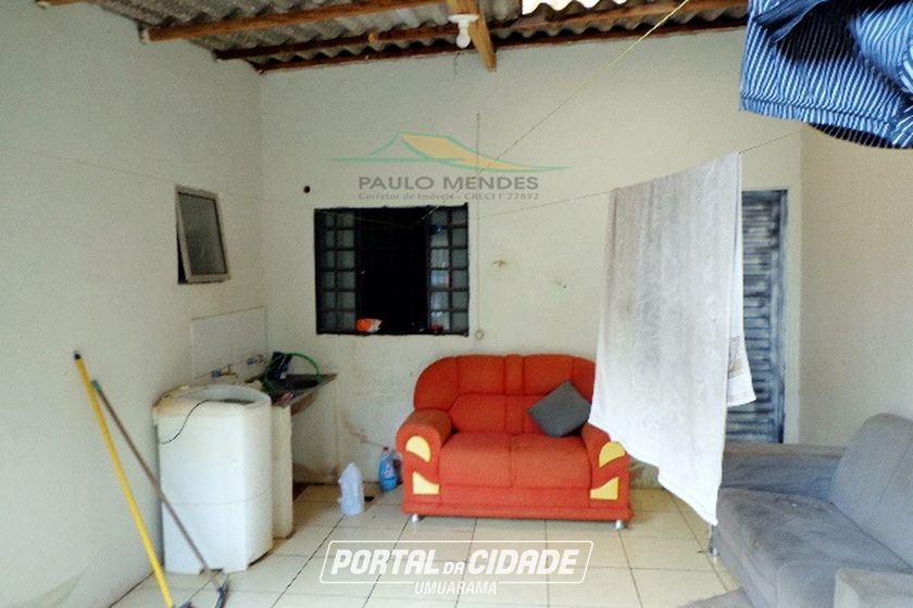 Casa &agrave; venda - 90m&sup2; - CONJUNTO RESIDENCIAL C&Oacute;RREGO LONGE