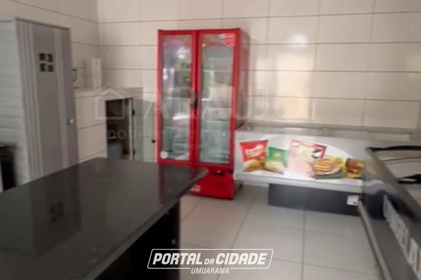 Sobrado &agrave; venda - 600m&sup2; - Centro