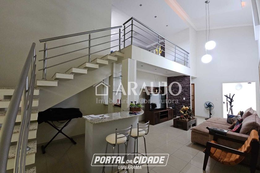 Sobrado &agrave; venda - 272m&sup2; - Zona III
