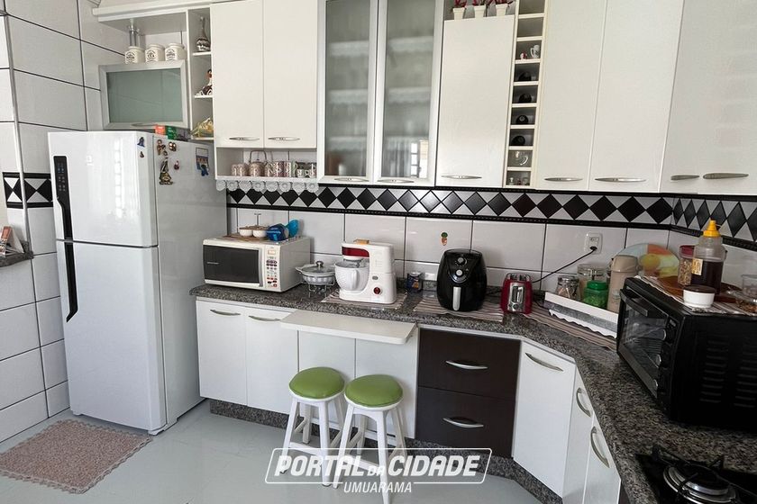 Sobrado &agrave; venda - 188m&sup2; - ZONA 2-A