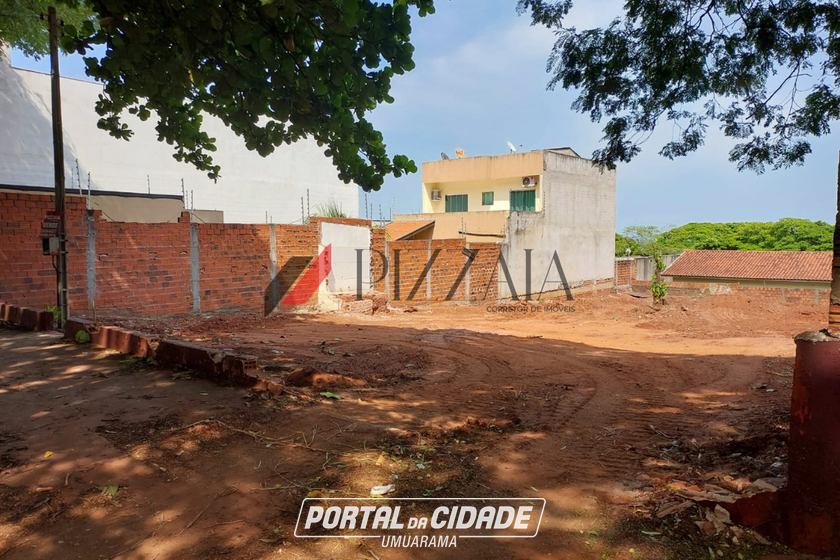 Terreno &agrave; venda - 525m&sup2; - Zona VI