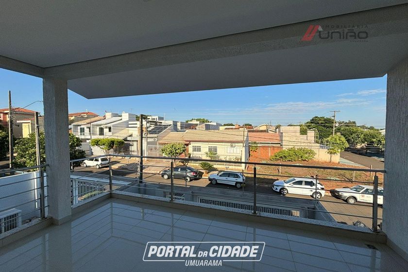 Casa &agrave; venda - 216m&sup2; - Jardim Vit&oacute;ria R&eacute;gia