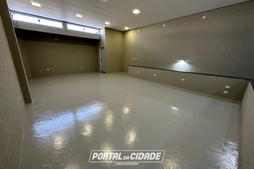 Sal&atilde;o Comercial para alugar - 300m&sup2; - Parque Interlagos