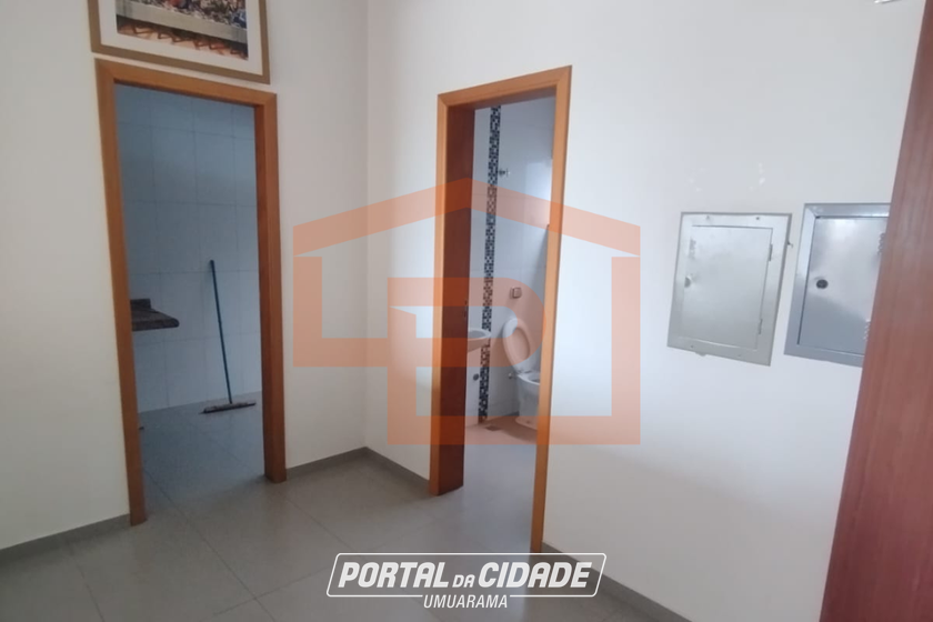 Sal&atilde;o Comercial para alugar - 432m&sup2; - Zona III