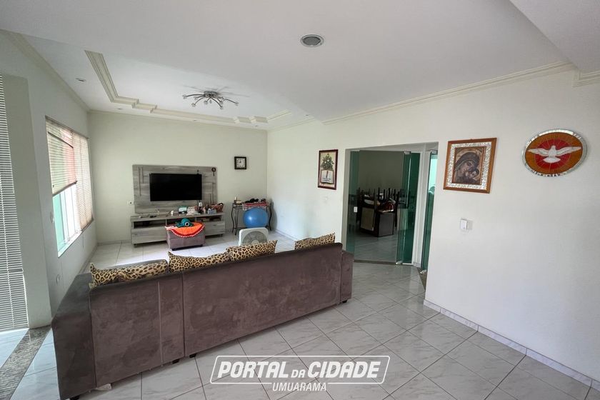 Sobrado &agrave; venda - 360m&sup2; - Zona III