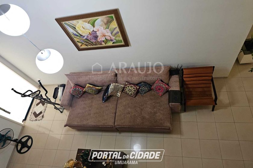 Sobrado &agrave; venda - 272m&sup2; - Zona III
