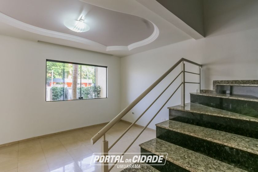 Sobrado &agrave; venda - 280m&sup2; - Zona II