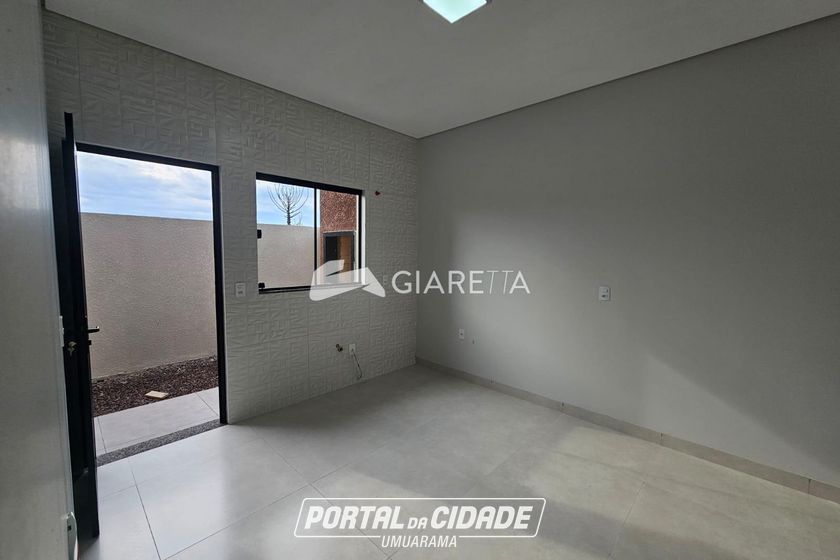 Casa &agrave; venda - 61m&sup2; - JARDIM PARIZOTTO