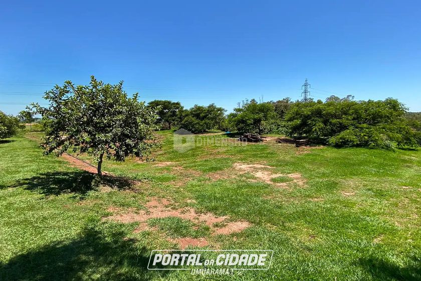 Ch&aacute;cara &agrave; venda - 160m&sup2; - Jardim Pac&iacute;fico