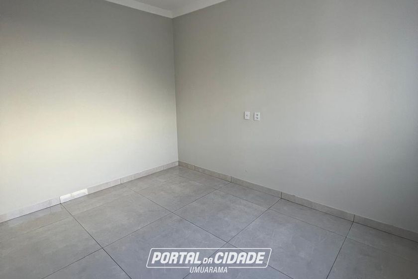 Casa &agrave; venda - 200m&sup2; - Jardim Real