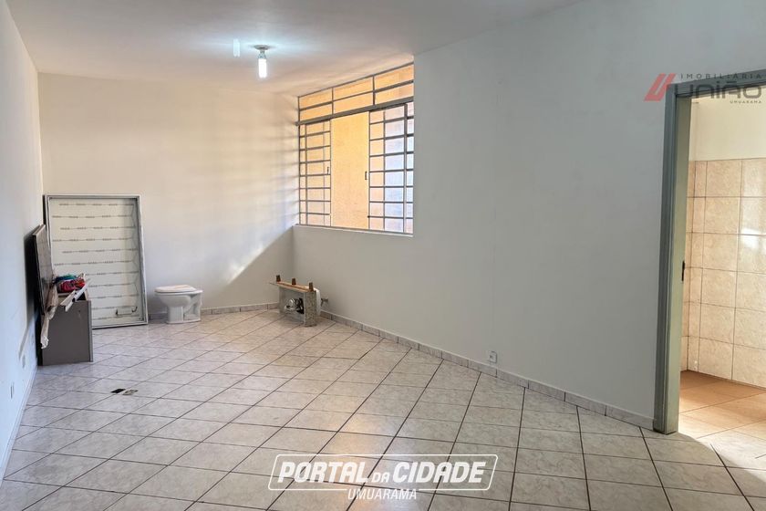 Sal&atilde;o Comercial para alugar - Zona III
