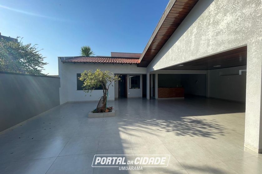 Casa para alugar - 277m&sup2; - ZONA I-A