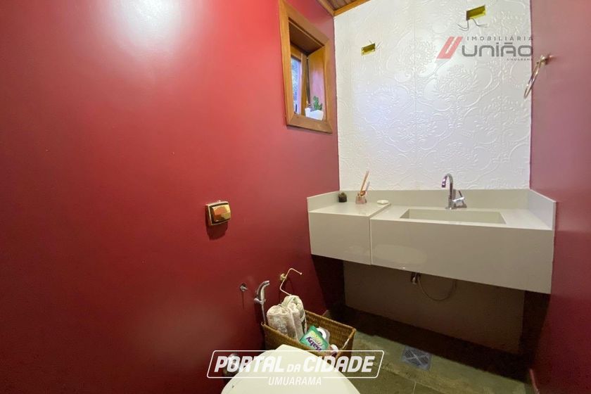 Casa &agrave; venda - 420m&sup2; - Zona I-a