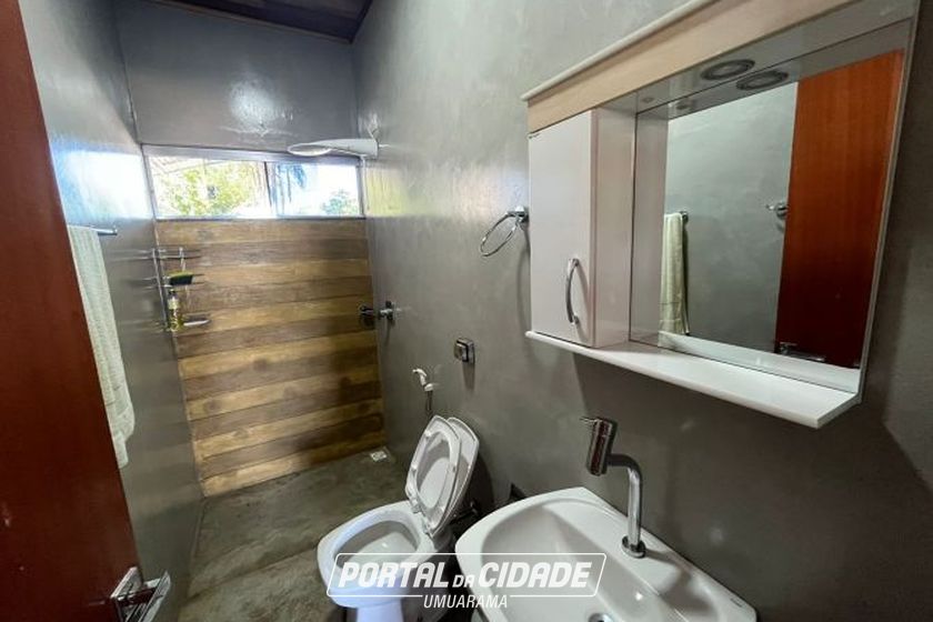 Ch&aacute;cara &agrave; venda - 