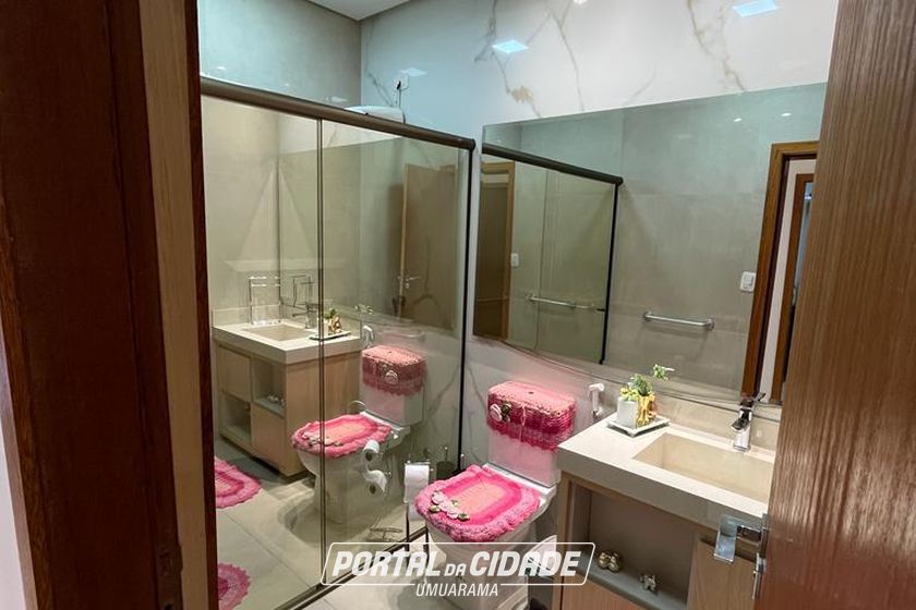 Ch&aacute;cara &agrave; venda - 24m&sup2; - Estrada Jaborandi