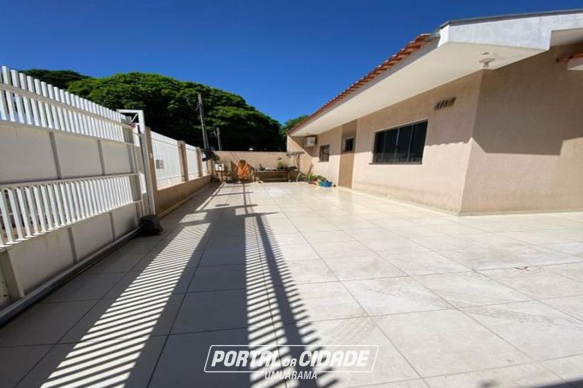 Casa &agrave; venda - Jardim Tropical