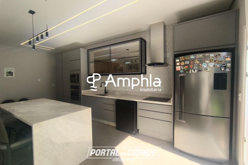 Casa &agrave; venda - 270m&sup2; - Cancelli