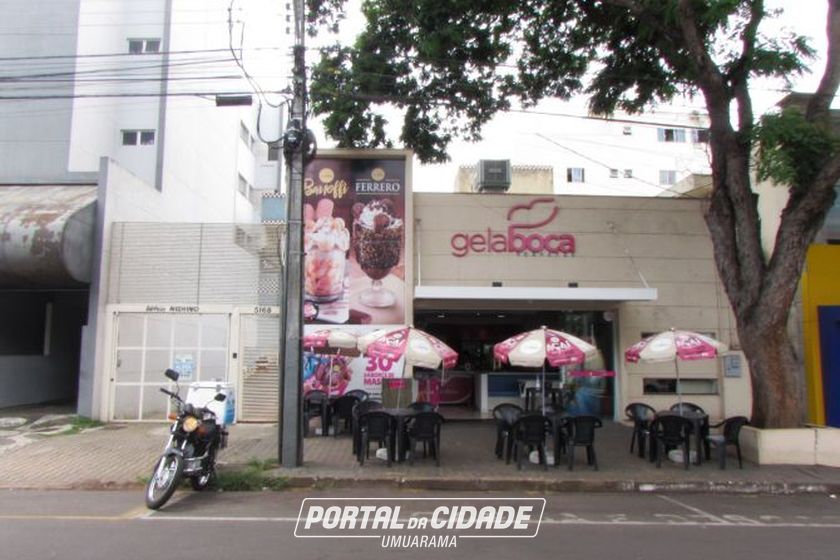 Sal&atilde;o Comercial &agrave; venda - Zona III