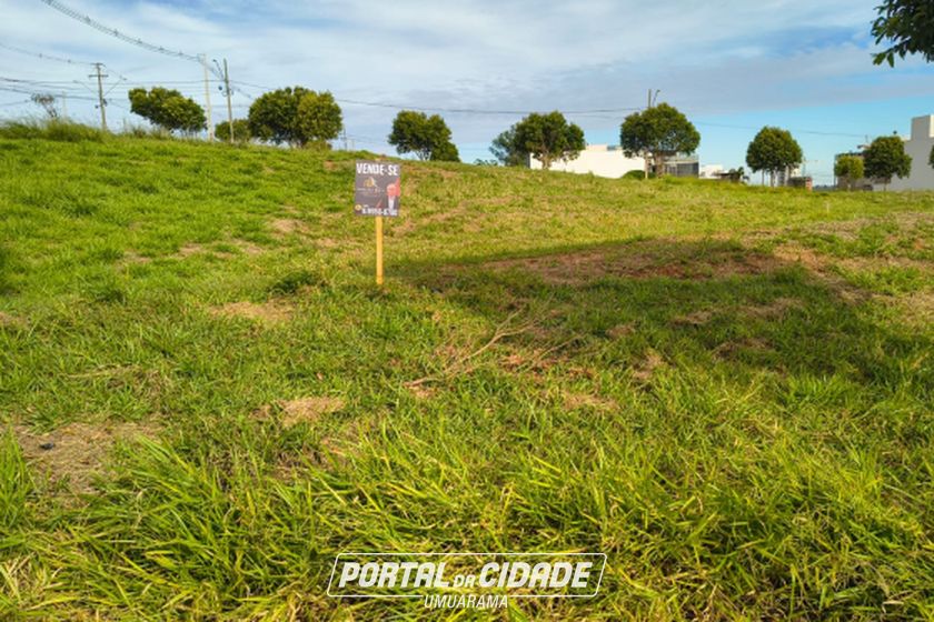 Terreno &agrave; venda - 240m&sup2; - Parque Residencial Interlagos