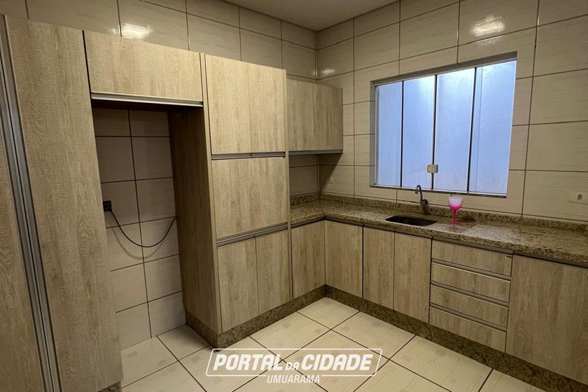 Sal&atilde;o Comercial para alugar - 180m&sup2; - Parque Residencial da G&aacute;vea