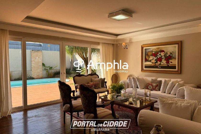 Casa &agrave; venda - 355m&sup2; - Centro