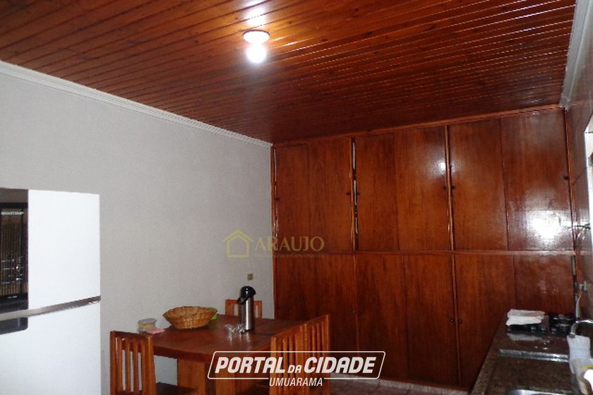 Casa &agrave; venda - 236m&sup2; - Zona I