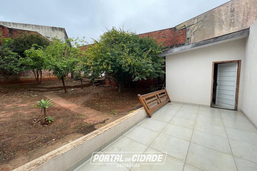 Casa &agrave; venda - 248m&sup2; - ZONA VII