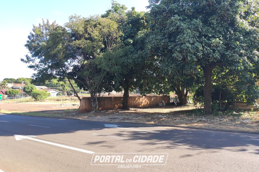 Terreno para alugar - 2350m&sup2; - Em frente a Guarda Mirim