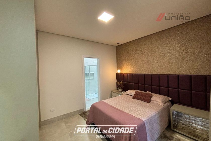Casa &agrave; venda - 230m&sup2; - Conjunto Residencial Portal das &Aacute;guas