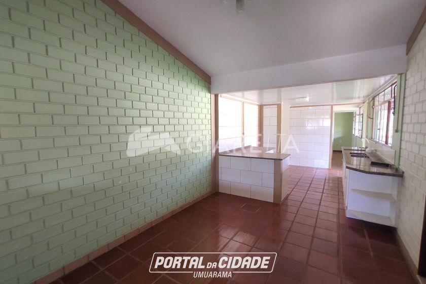 Casa &agrave; venda - 122m&sup2; - CENTRO