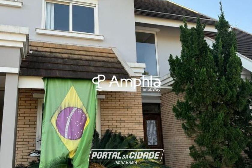 Casa &agrave; venda - 355m&sup2; - Centro