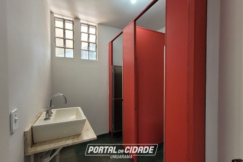 Sala Comercial para alugar - 240m&sup2; - Zona II