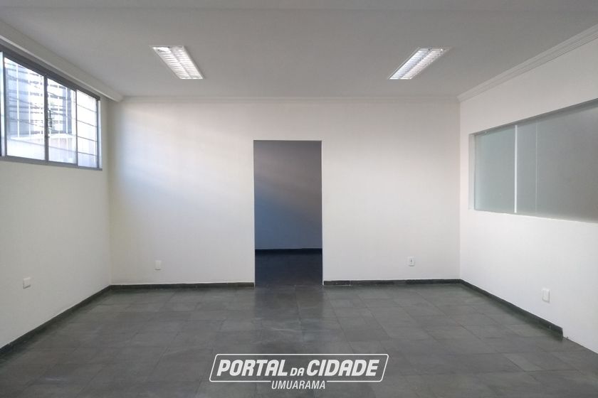 Sala Comercial para alugar - 240m&sup2; - Zona II