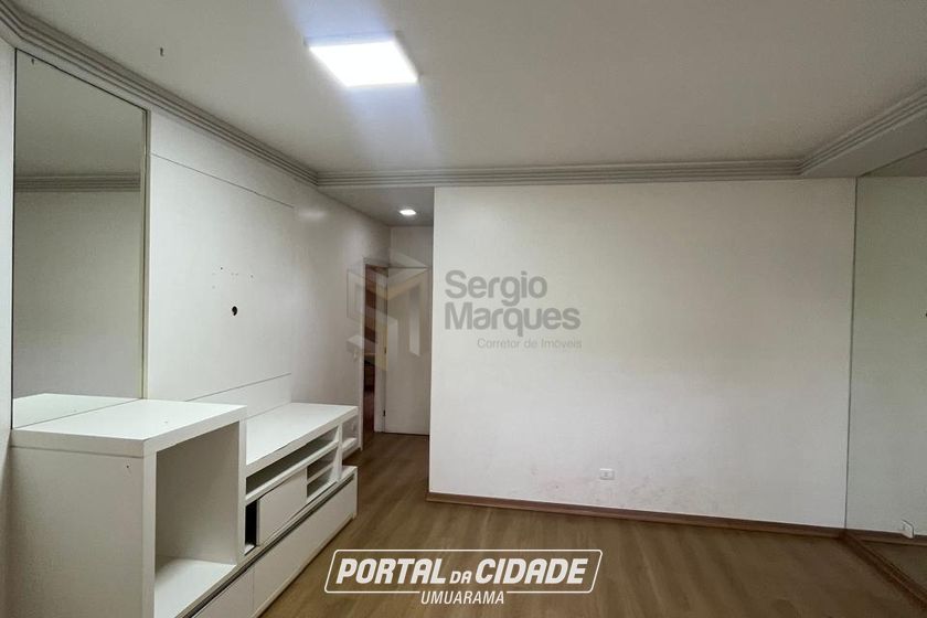 Sobrado &agrave; venda - 247m&sup2; - Zona VI