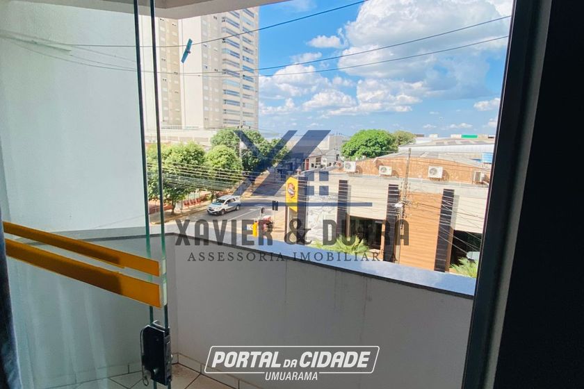 Apartamento &agrave; venda - 80m&sup2; - Zona III - Edif&iacute;cio California