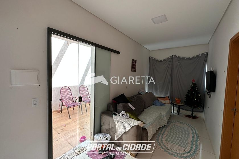 Casa &agrave; venda - 50m&sup2; - JARDIM PINHEIRINHO
