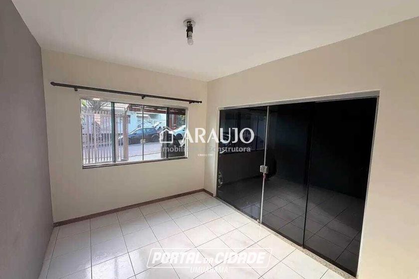 Casa &agrave; venda - 133m&sup2; - Jardim Los Angeles
