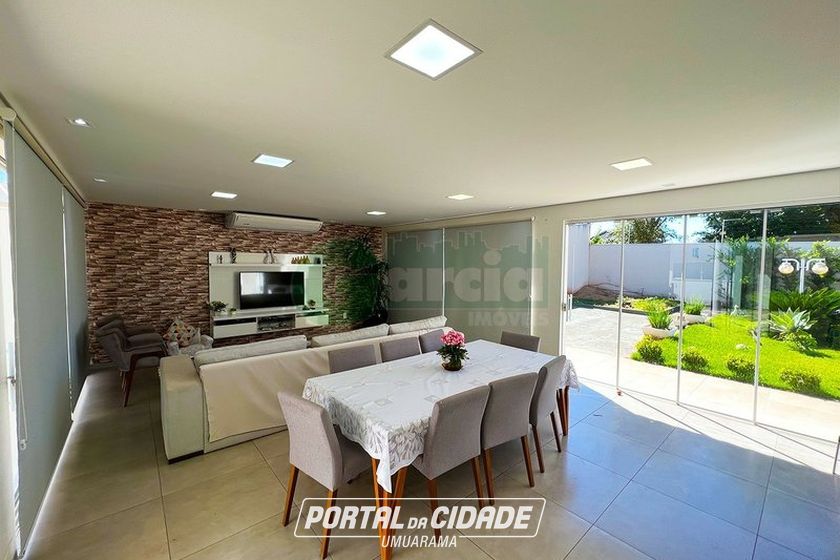 Casa &agrave; venda - 330m&sup2; - .