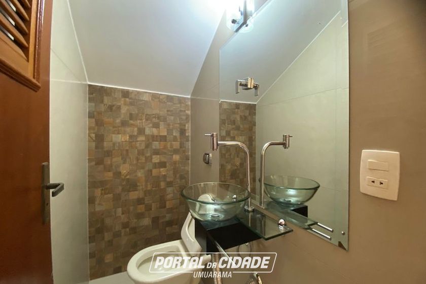 Casa &agrave; venda - 250m&sup2; - Zona II